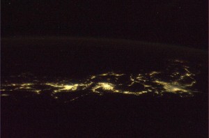 BhRWoExCYAAq2tl.jpg_large